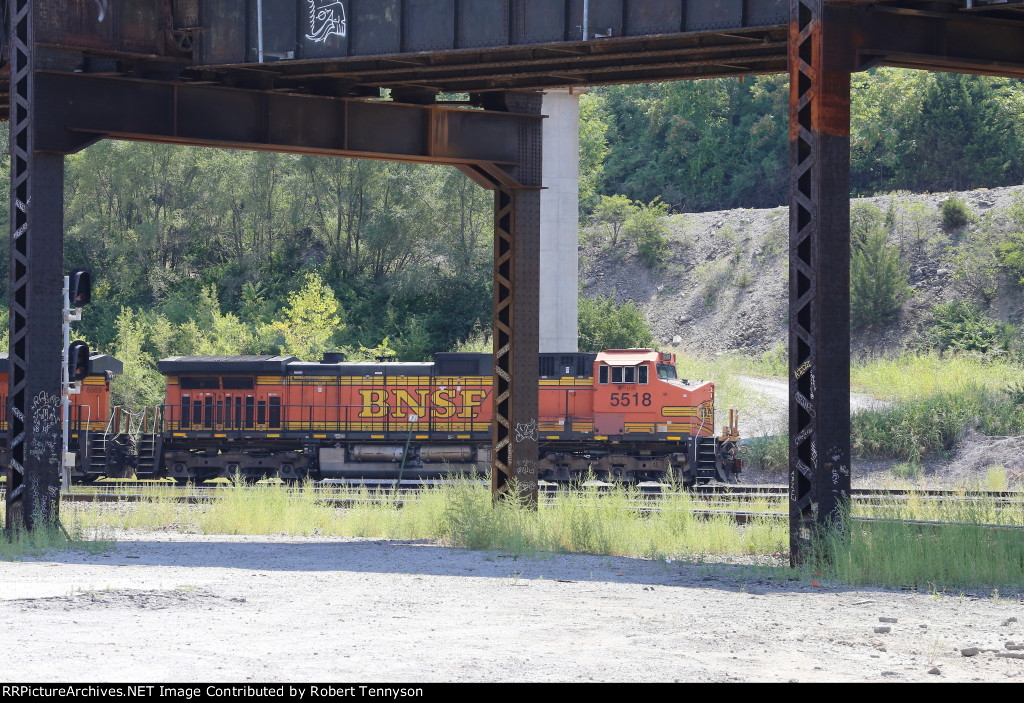 BNSF 5518